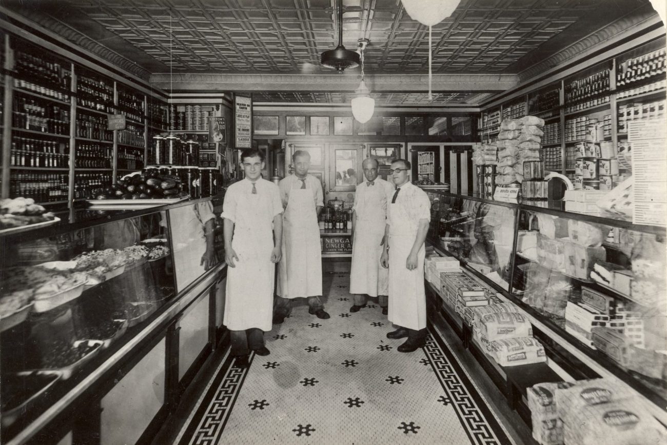 Platt's Delicattessen Albany Ave circa 1940
